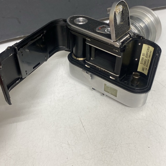 Voigtländer Vitomatic 35mm viewfinder camera with 50mm F2.8 lens - Picture 10 of 17